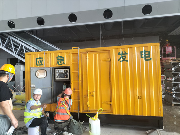 桑珠孜怎样判断空气滤清器是否需要更换？
